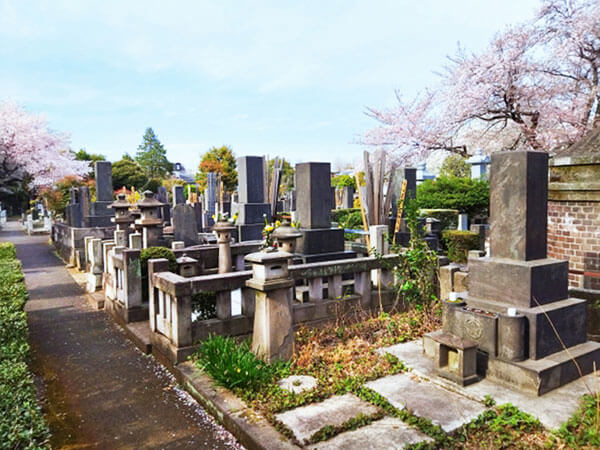 お墓・納骨堂
