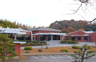 西尾市斎場やすらぎ苑　外観