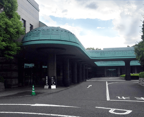 府中の森市民聖苑 外観