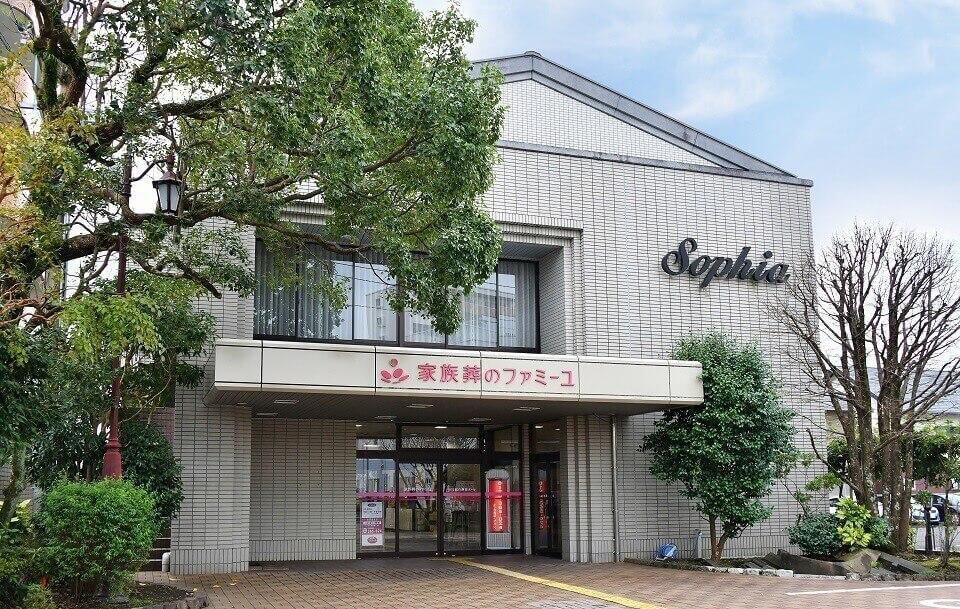 家族葬のファミーユ 江平ホール