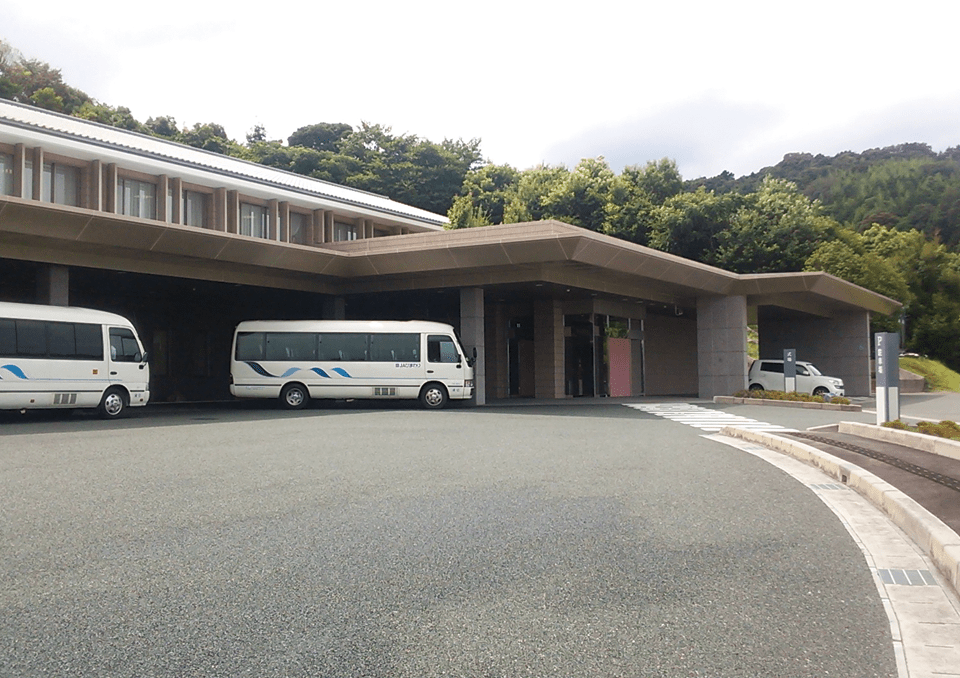 豊川市斎場会館　永遠の森外観1