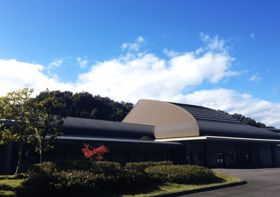 半田斎場 外観1