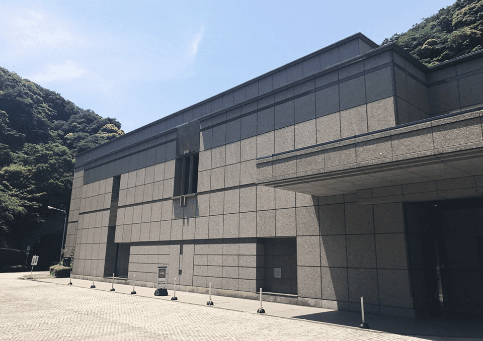 横浜市南部斎場 外観1
