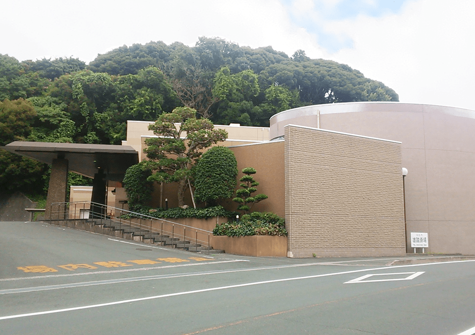 雄踏斎場 外観1