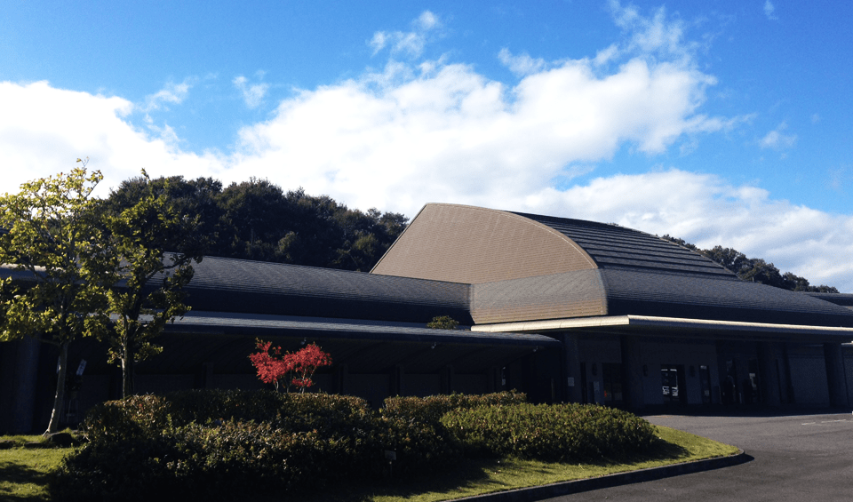 半田斎場 外観1