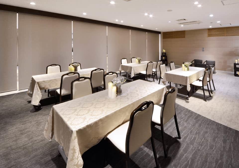 式場に隣接する会食場