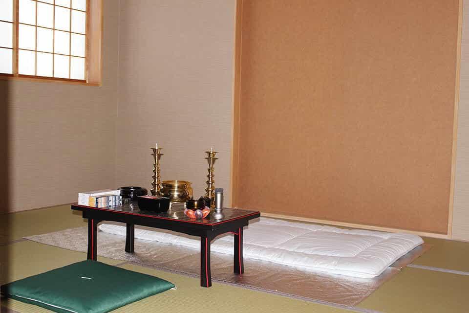 畳のお部屋でご安置