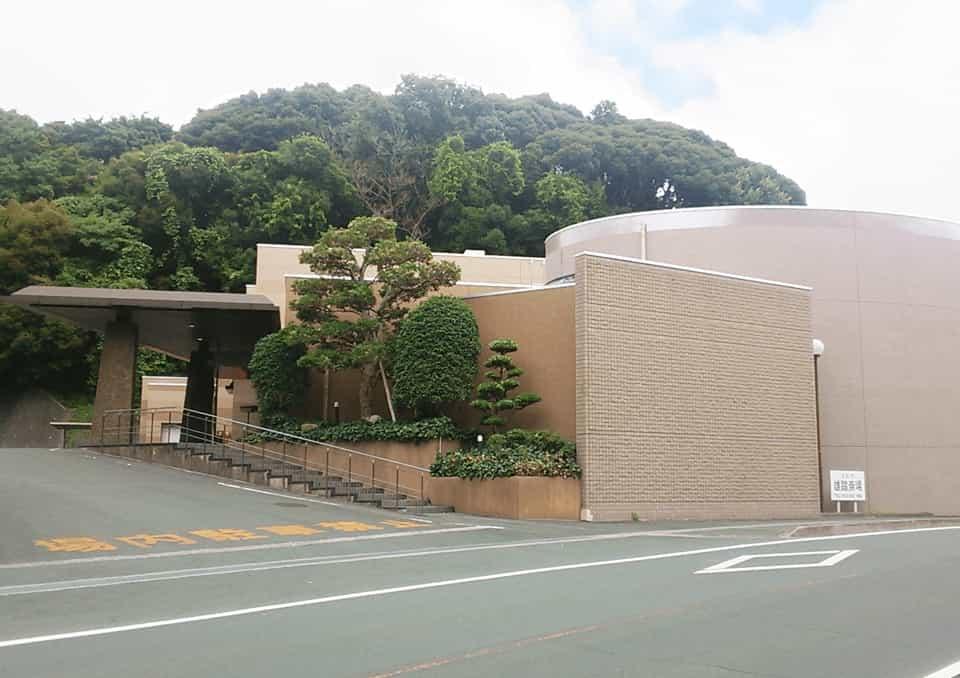 雄踏斎場 外観1