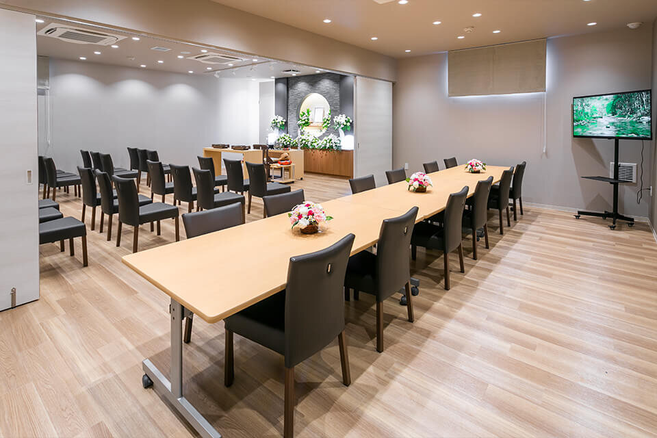 家族葬のファミーユ 東大宮ホール　式場と会席室（5/20枚）