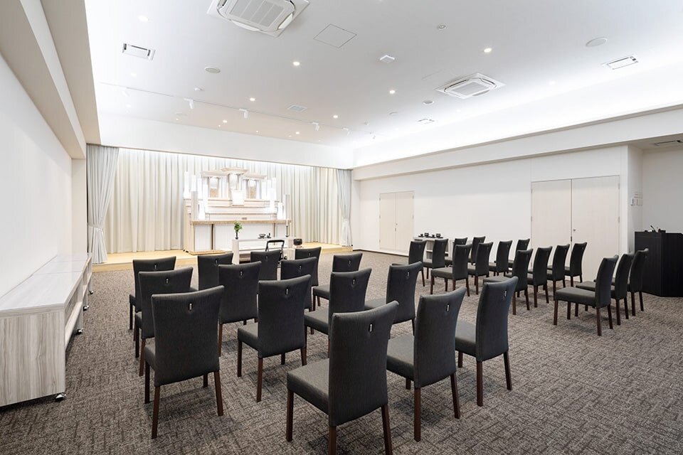 家族葬のファミーユ 知立本館　式場_左側（5/20枚）