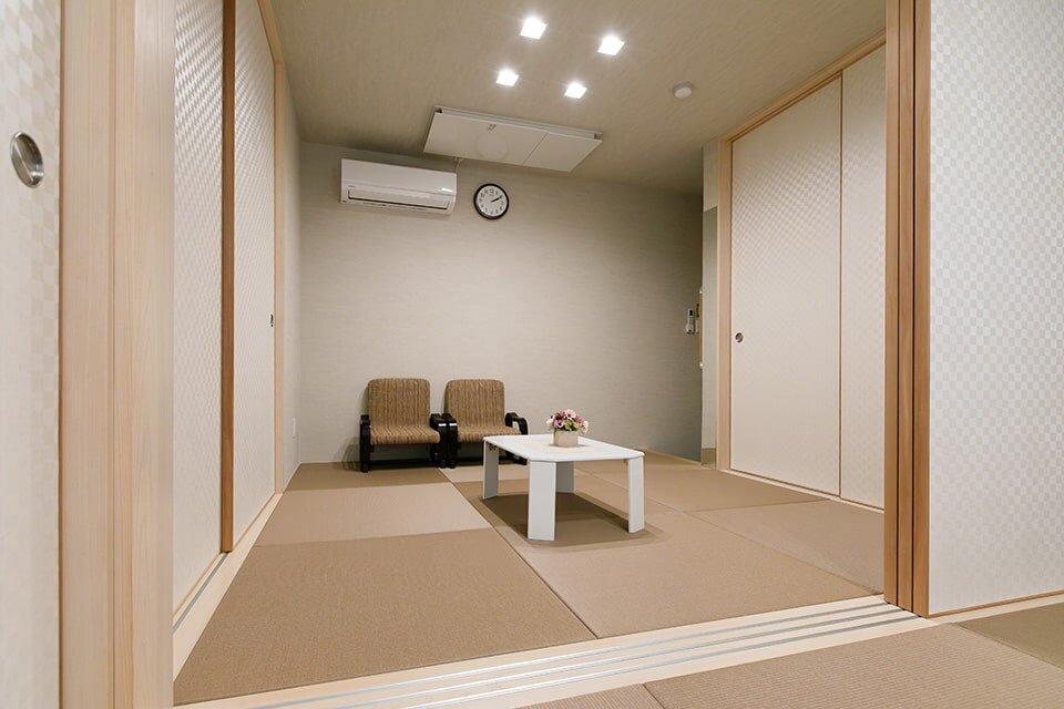 家族葬のファミーユ  帯山ホール　控え室_和室（12/20枚）