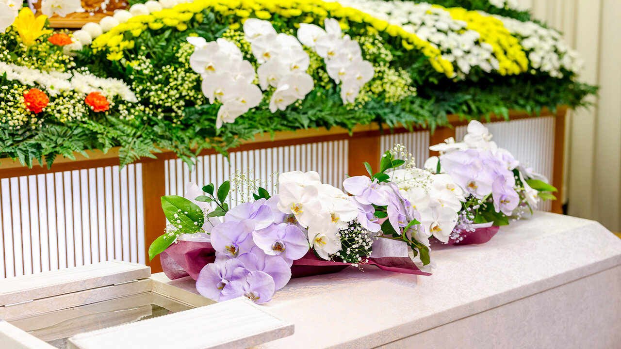 家族葬のファミーユ ご葬儀イメージ　棺上アレンジ（14/20枚）