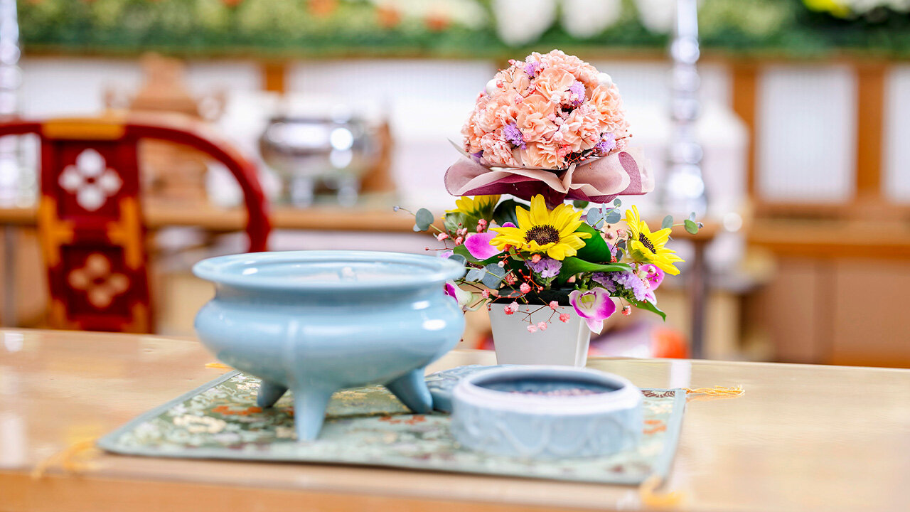 家族葬のファミーユ ご葬儀イメージ　焼香（14/18枚）