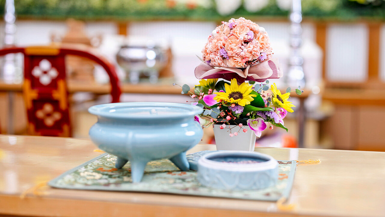 家族葬のファミーユ 霧島ホール　焼香（10/13枚）