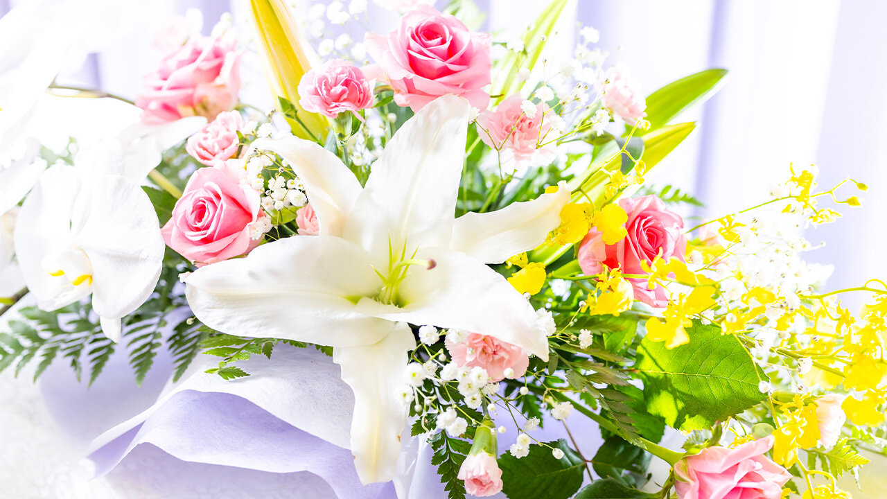 家族葬のファミーユ ご葬儀イメージ　棺上アレンジ（19/19枚）