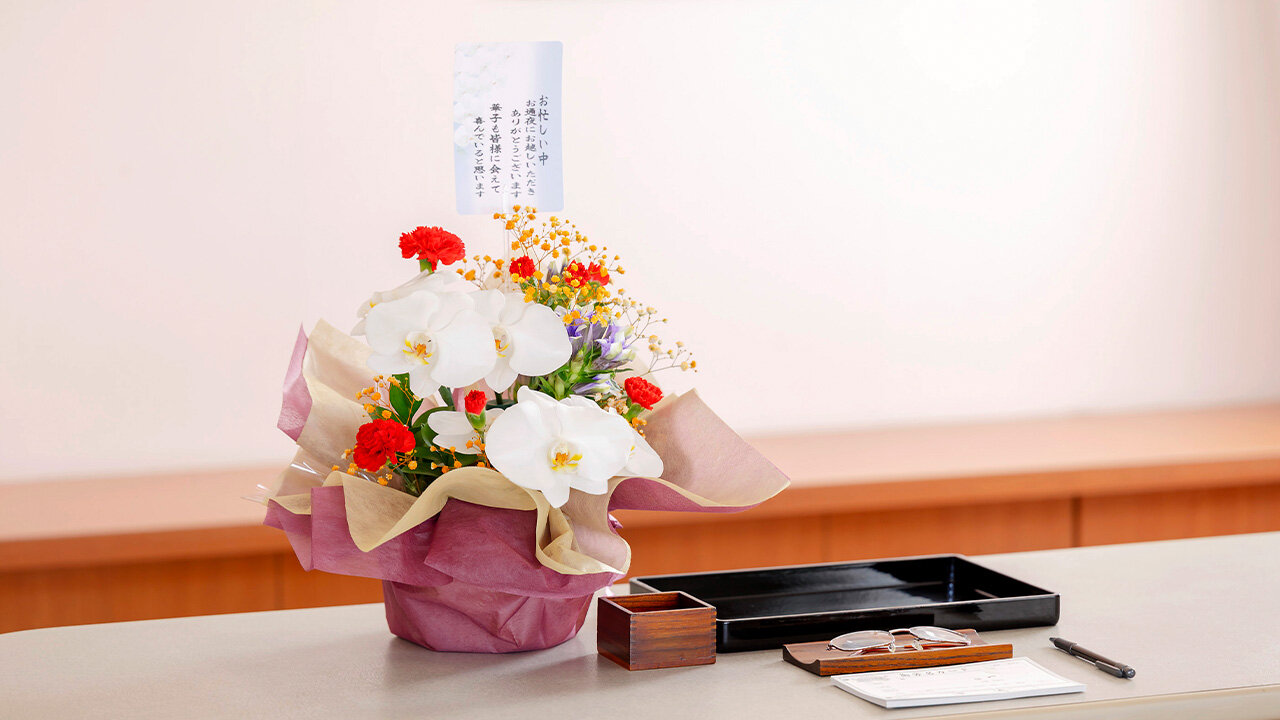 家族葬のファミーユ 高松橋ホール　受付セット（11/13枚）