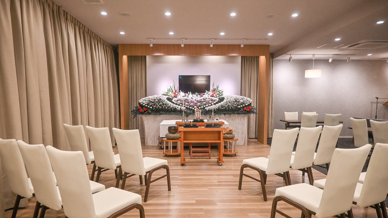 家族葬のファミーユ ならまちホール　式場（2/20枚）