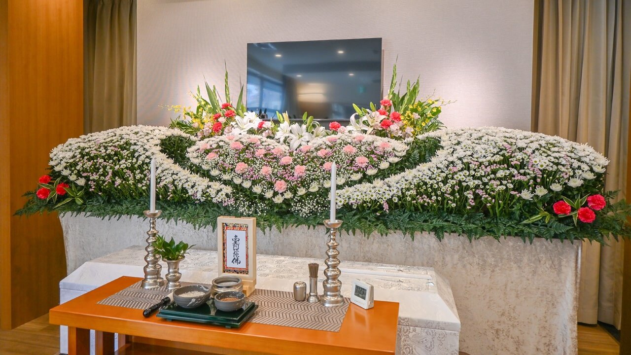 家族葬のファミーユ ならまちホール　祭壇（5/20枚）