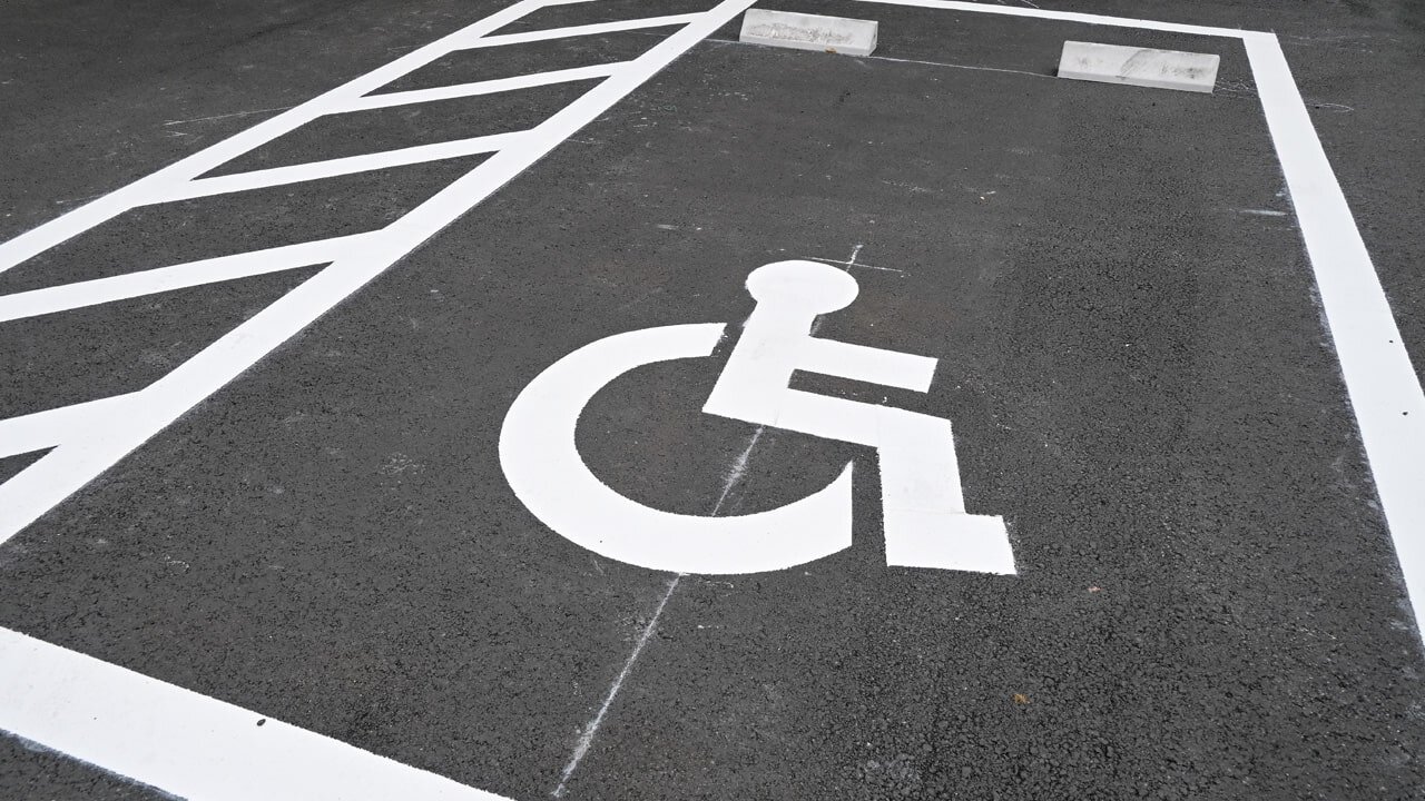 家族葬のファミーユ ならまちホール　バリアフリー駐車場（20/20枚）