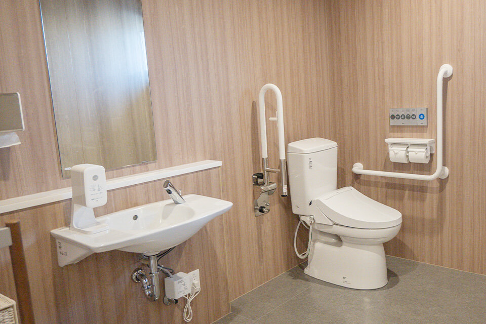 家族葬のファミーユ 家族葬のファミーユ 枚方高野道ホール　トイレ（13/18枚）