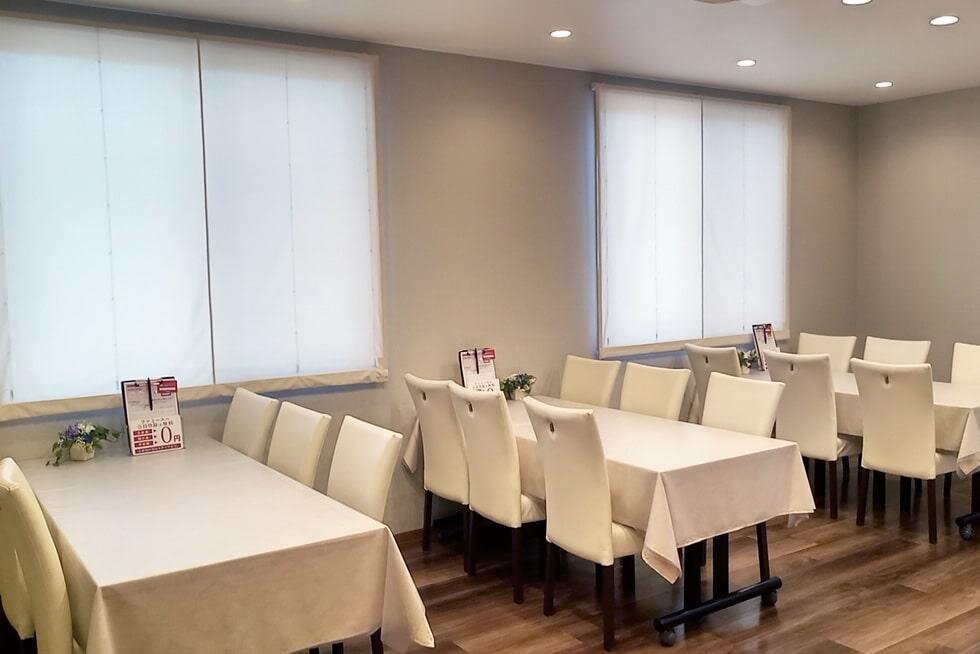 家族葬のファミーユ 知立逢妻　会食スペース②（5/18枚）