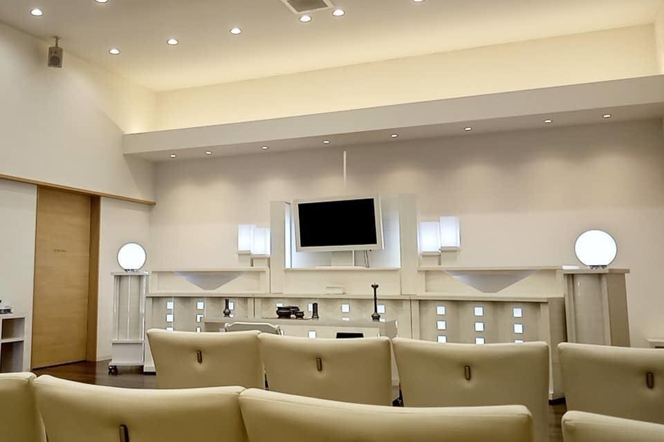 家族葬のファミーユ 岩滑　祭壇（4/19枚）