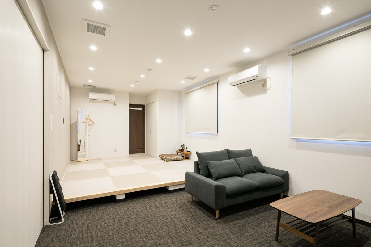 家族葬のファミーユ 四日市笹川通り 和洋室控え室②（8/20枚）