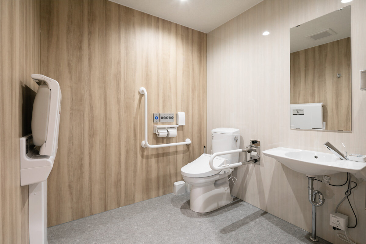 家族葬のファミーユ 四日市北　バリアフリートイレ（12/20枚）