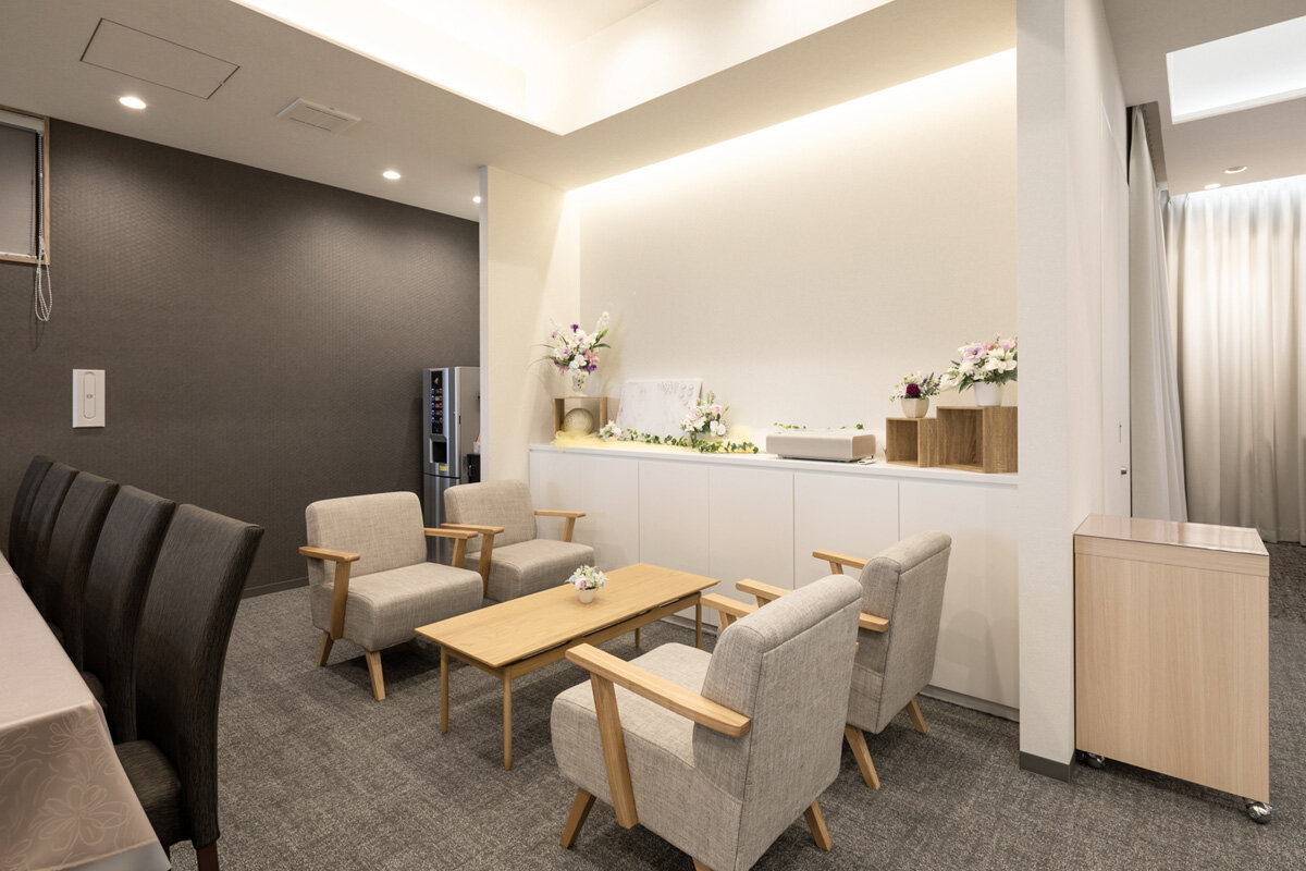 家族葬のファミーユ 四日市北　休憩スペース（15/20枚）