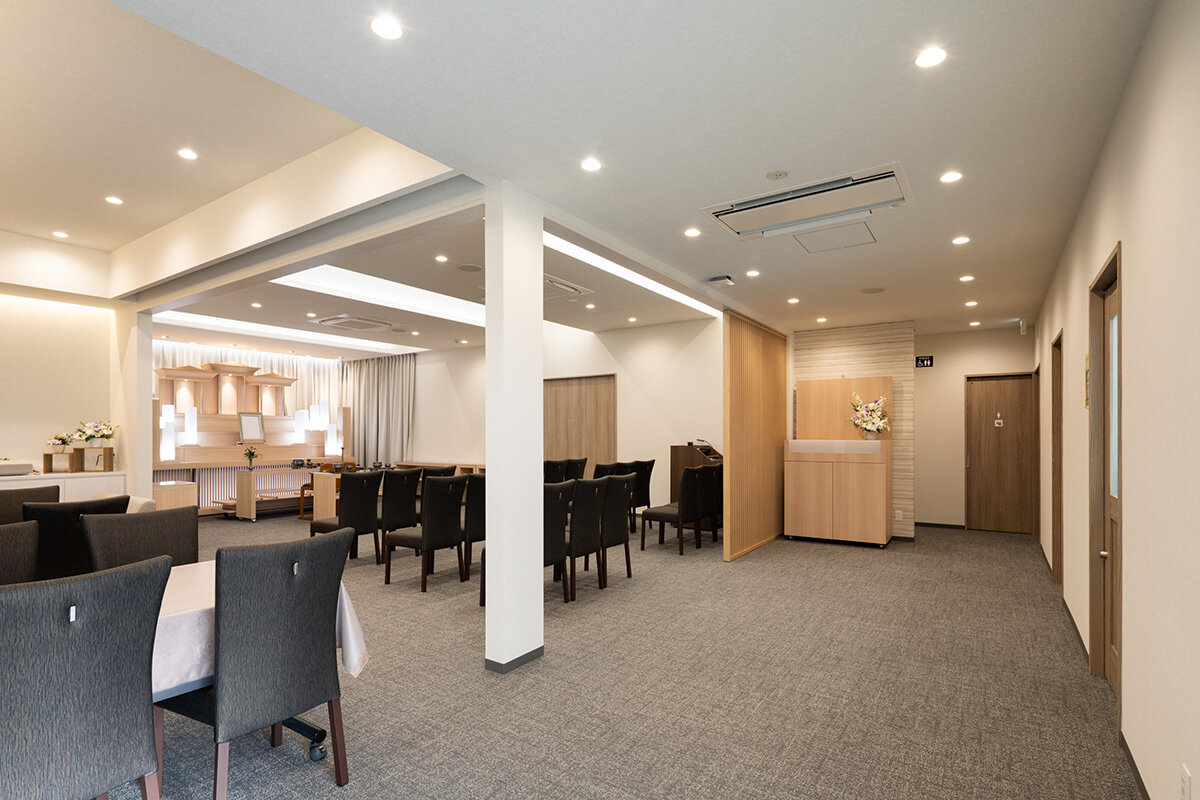 家族葬のファミーユ 四日市北　エントランス（16/20枚）