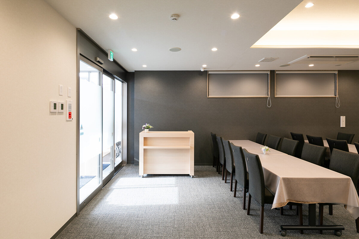 家族葬のファミーユ 四日市北　ロビー（17/20枚）