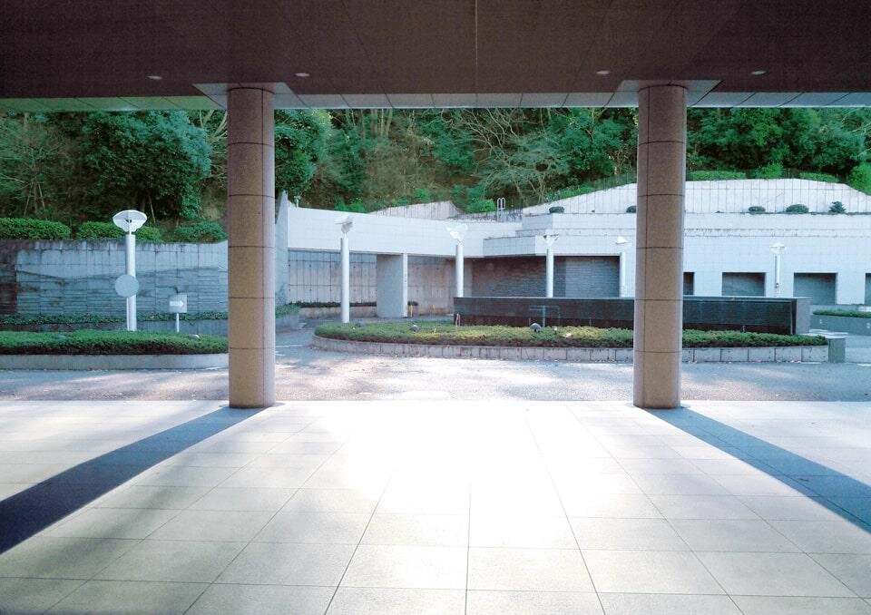 横浜市北部斎場　車寄せ（5/6枚）