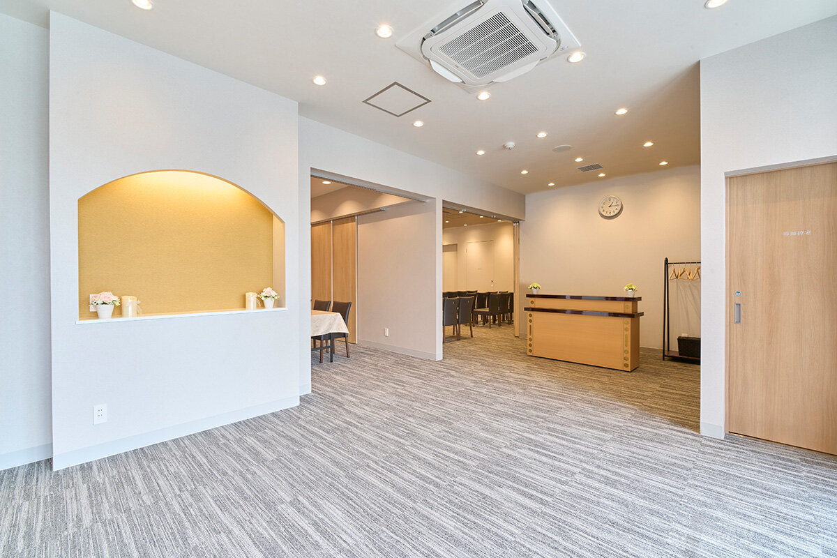 家族葬のファミーユ 市川中山ホール　ロビー（18/20枚）