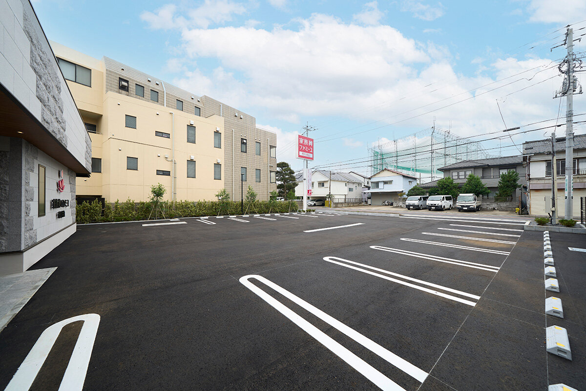 家族葬のファミーユ 市川中山ホール　駐車場（19/20枚）