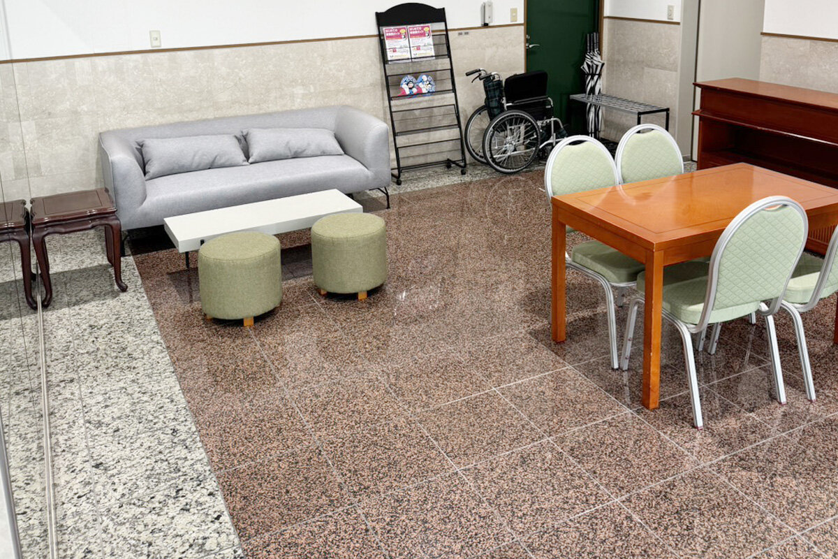 家族葬のファミーユ 東四つ木ホール　ロビー（5/5枚）